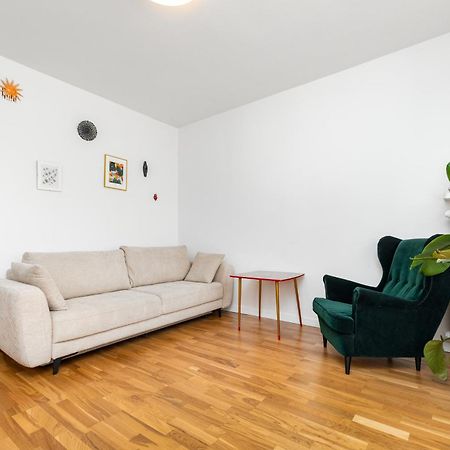 Aleja Stanow Zjednoczonych 21 By Homeprime Varşovia Exterior foto